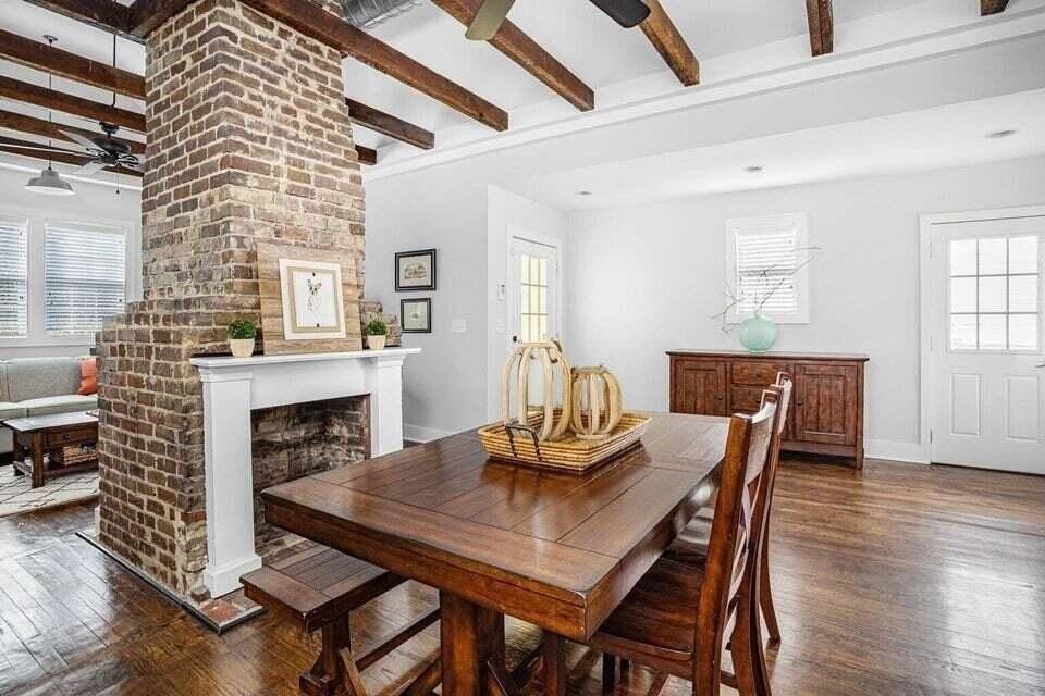24 Cleveland St - Photo 4 of 17
