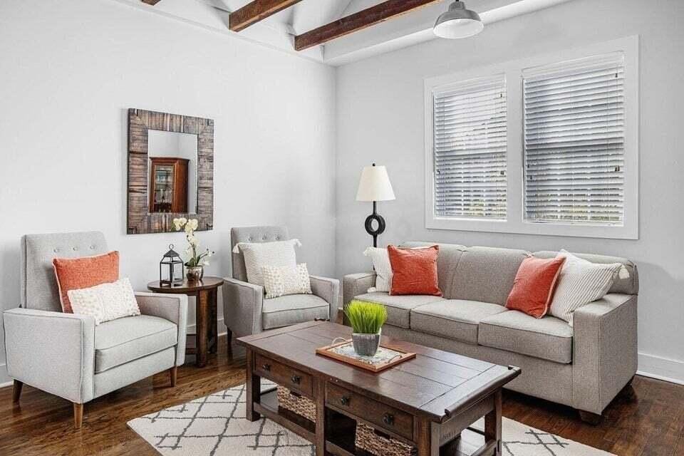 24 Cleveland St - Photo 5 of 17