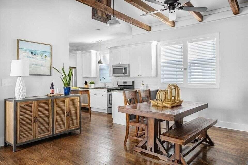 24 Cleveland St - Photo 6 of 17