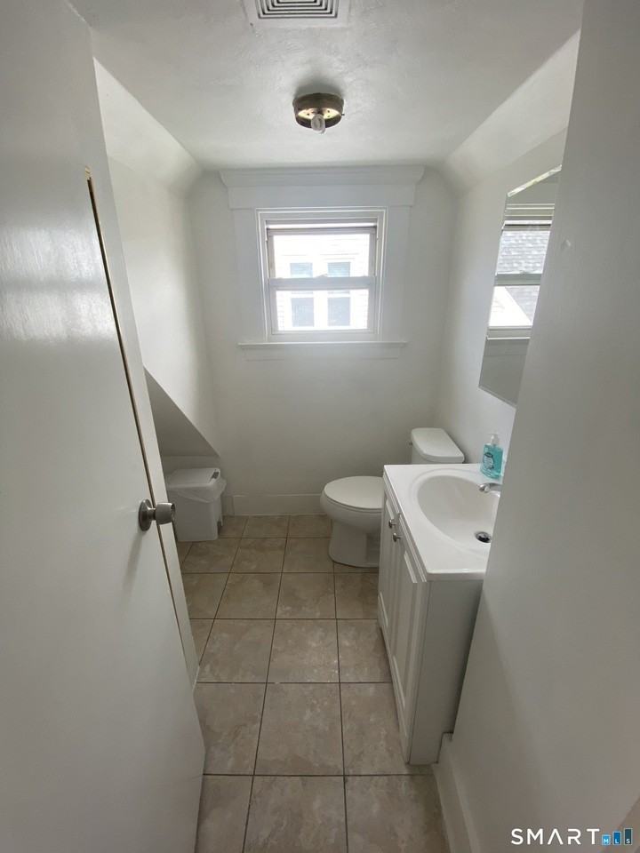 358 Blohm St - Photo 7 of 8