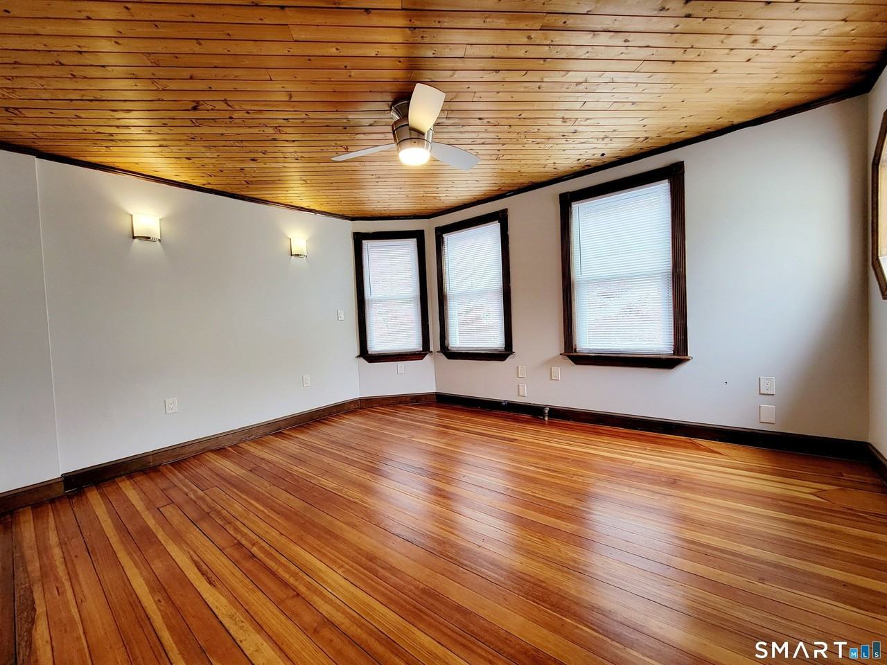 475 Prospect St #2ndFL - Photo 7 of 13
