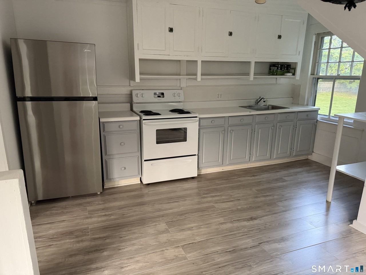 856 Boston Post Rd - Photo 2 of 12
