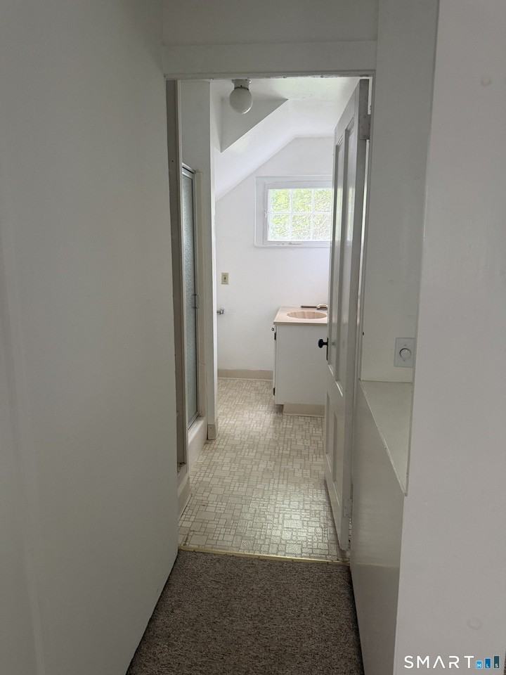 856 Boston Post Rd - Photo 7 of 12