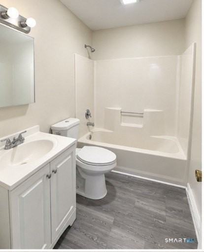 311 East St #9 - Photo 5 of 6