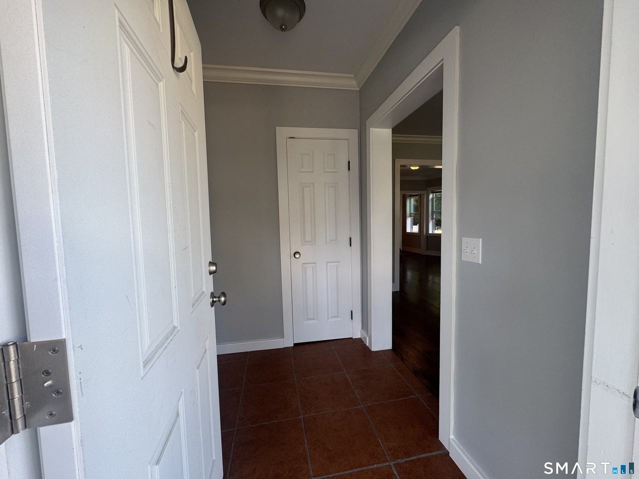 28 Jackson St - Photo 4 of 24