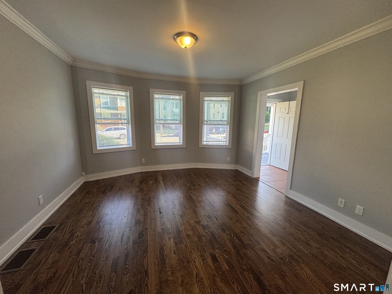 28 Jackson St - Photo 7 of 24