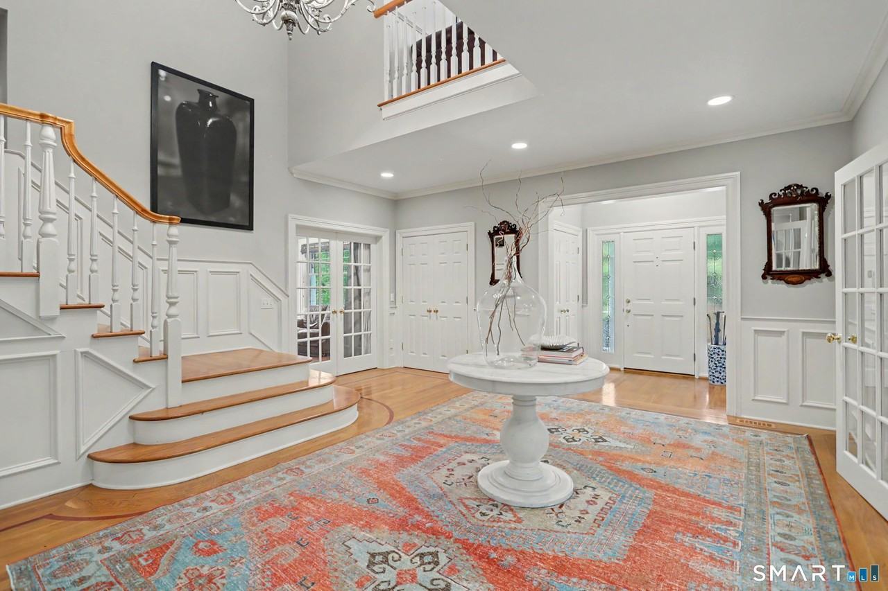 25 Alwyn Ln - Photo 7 of 38