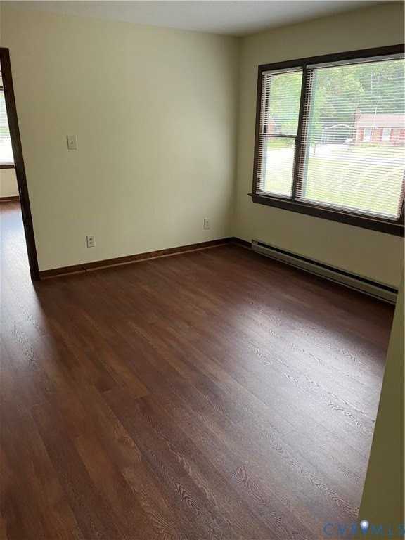 1913 Evanrude Ct - Photo 2 of 7