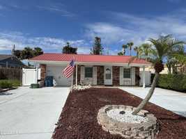 featured image of 7 Concord Dr