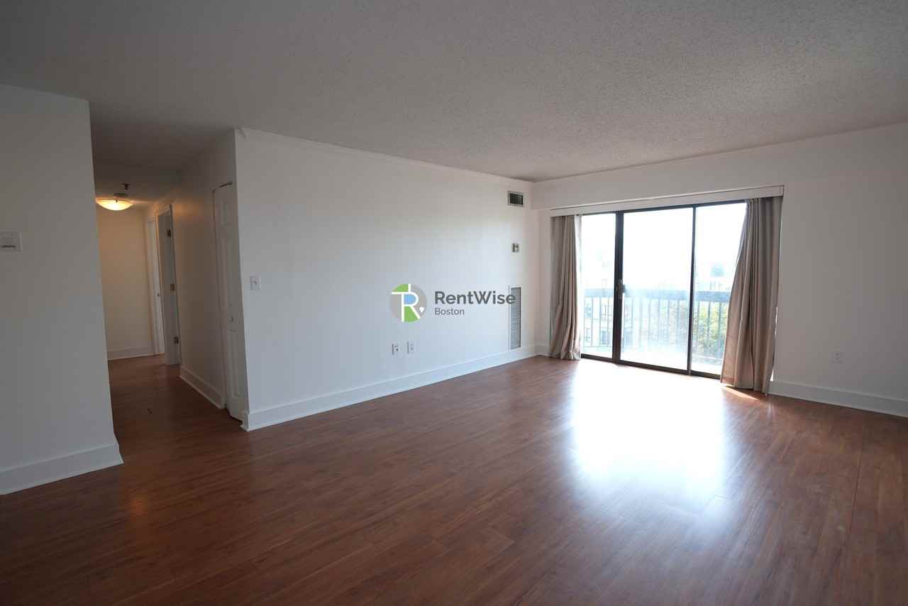 18 N Beacon St #709 - Photo 2 of 24