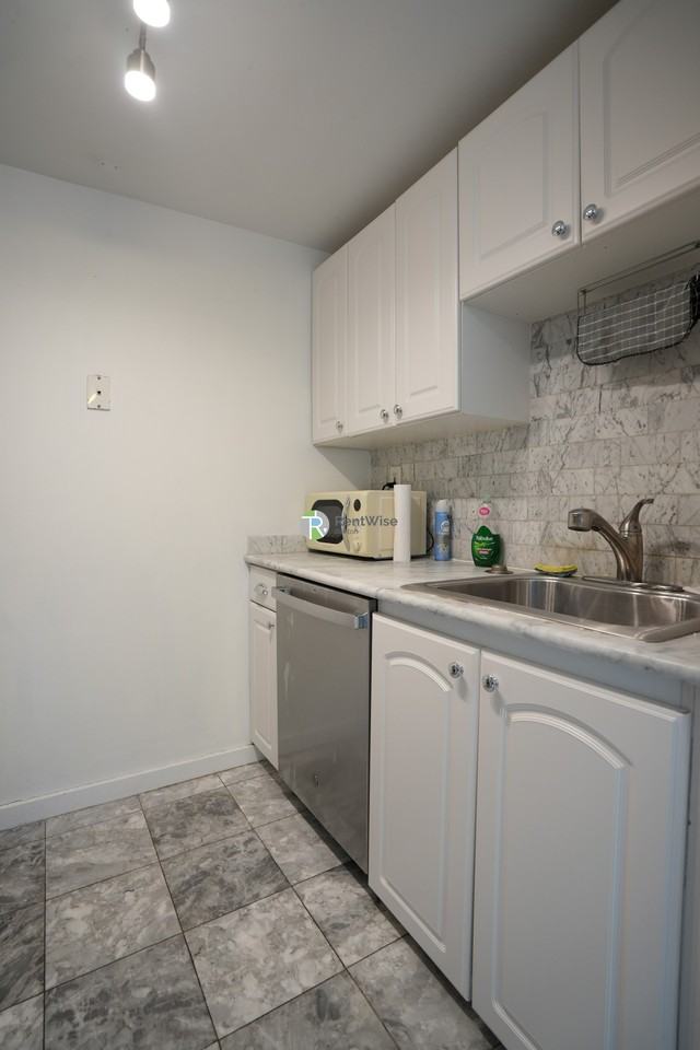 18 N Beacon St #709 - Photo 6 of 24