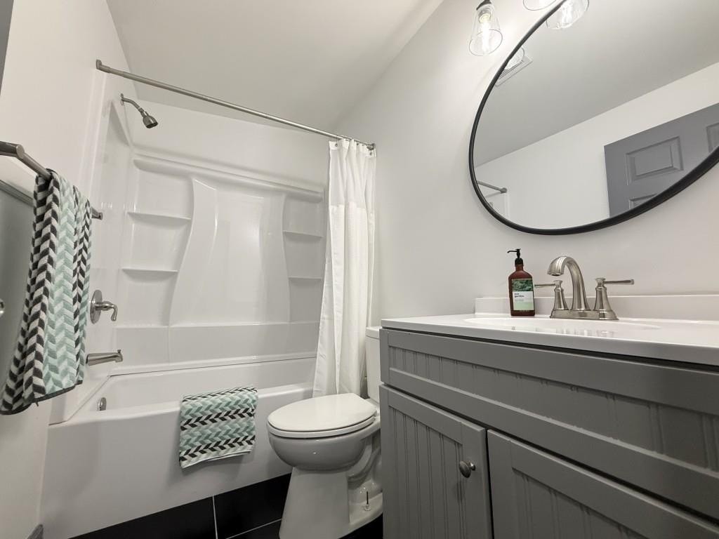 1477 Olive St Sw - Photo 7 of 14
