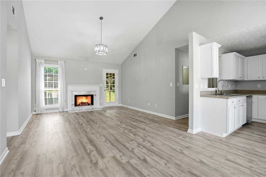 35 Shenandoah Dr - Photo 5 of 15