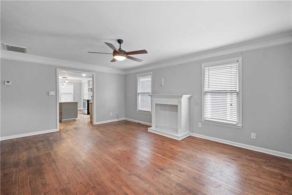 1224 Westmont Rd Sw - Photo 4 of 16