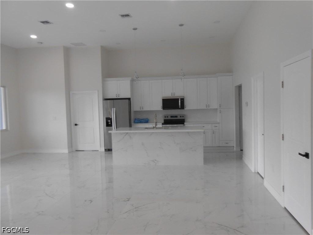 2809 55th St W - Photo 5 of 31