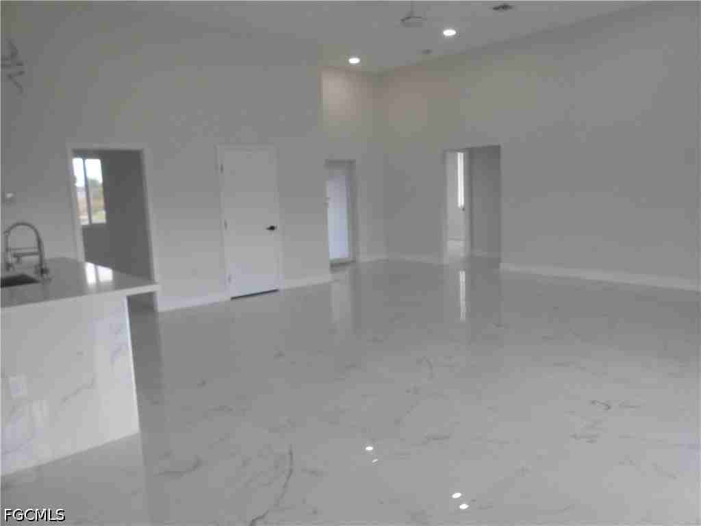 2809 55th St W - Photo 6 of 31