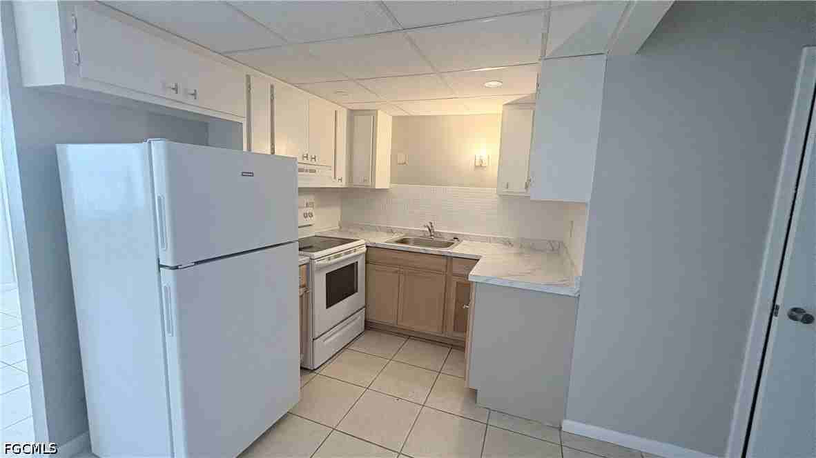 712 Karlov St - Photo 4 of 8