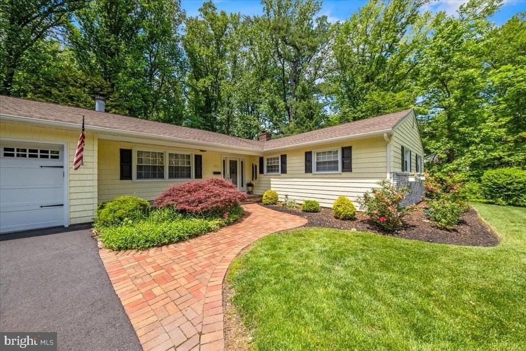 40 Pineknoll Dr - Photo 4 of 50