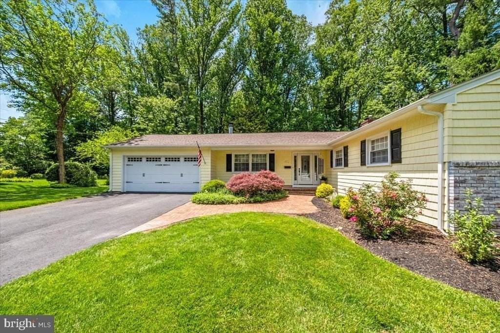 40 Pineknoll Dr - Photo 5 of 50