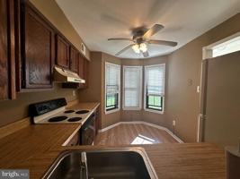 featured image of 806 Barry Ct