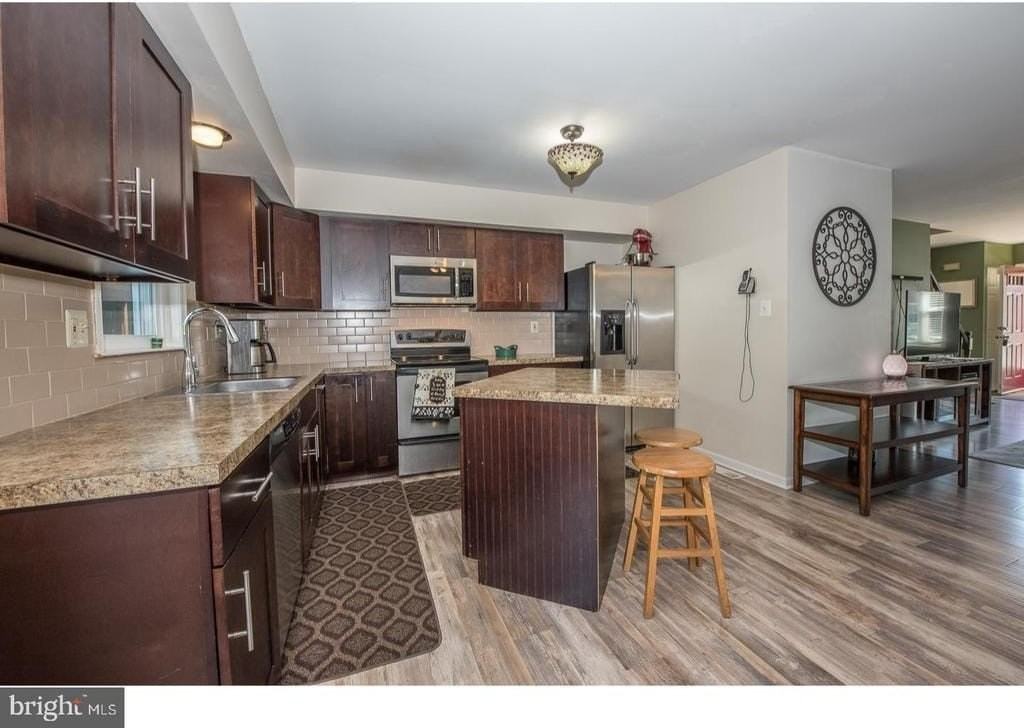 538 Susan Dr - Photo 4 of 22