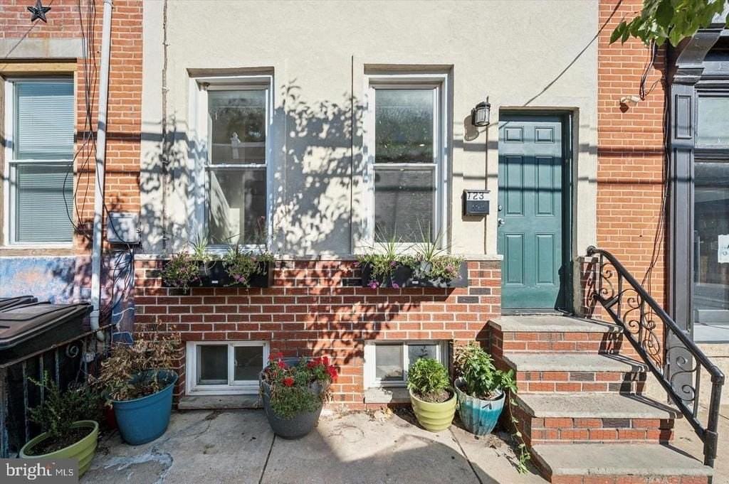 1231 S 26th St - Photo 2 of 26