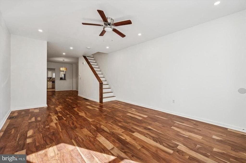 1231 S 26th St - Photo 4 of 26