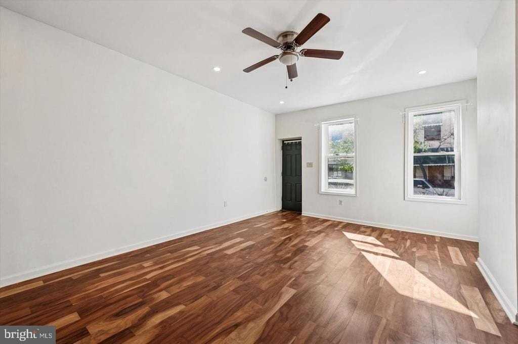 1231 S 26th St - Photo 5 of 26