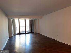 1420 Locust St - Photo 1 of 1