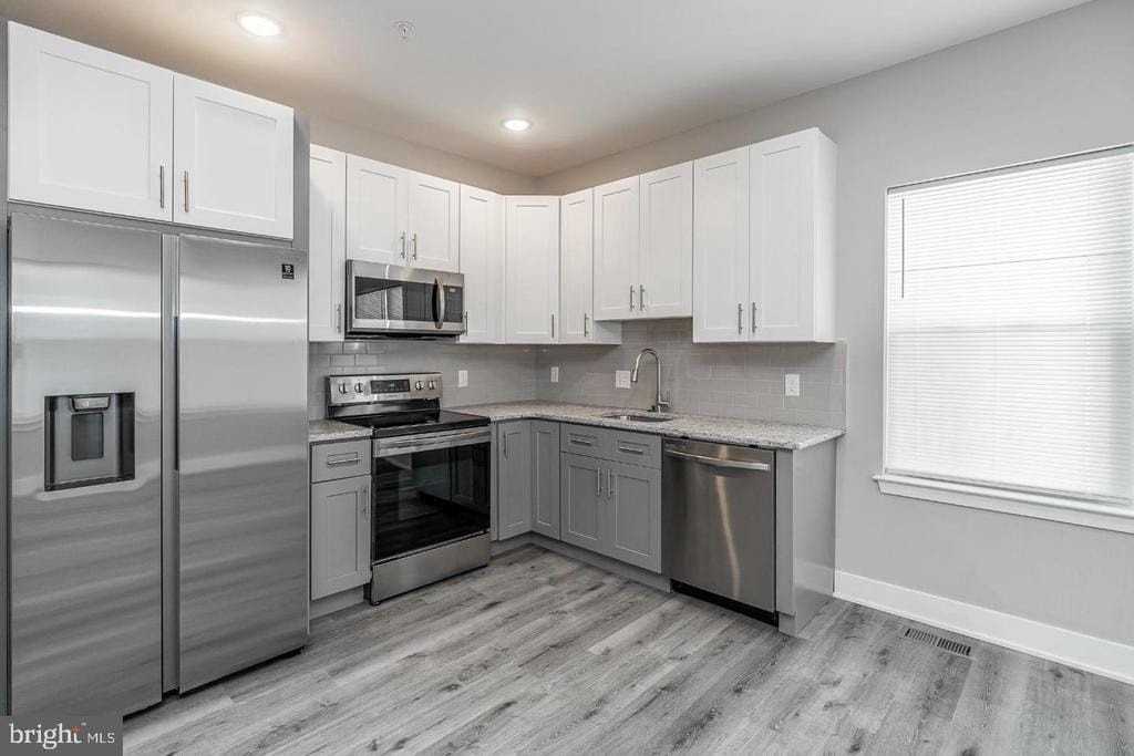 616 N Union St - Photo 6 of 21