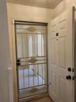 featured image of 827 Country Club Dr Se #2A