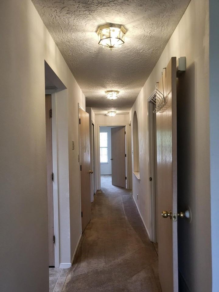 827 Country Club Dr Se #2A - Photo 4 of 29