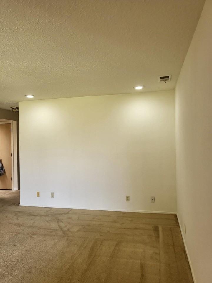 827 Country Club Dr Se #2A - Photo 6 of 29