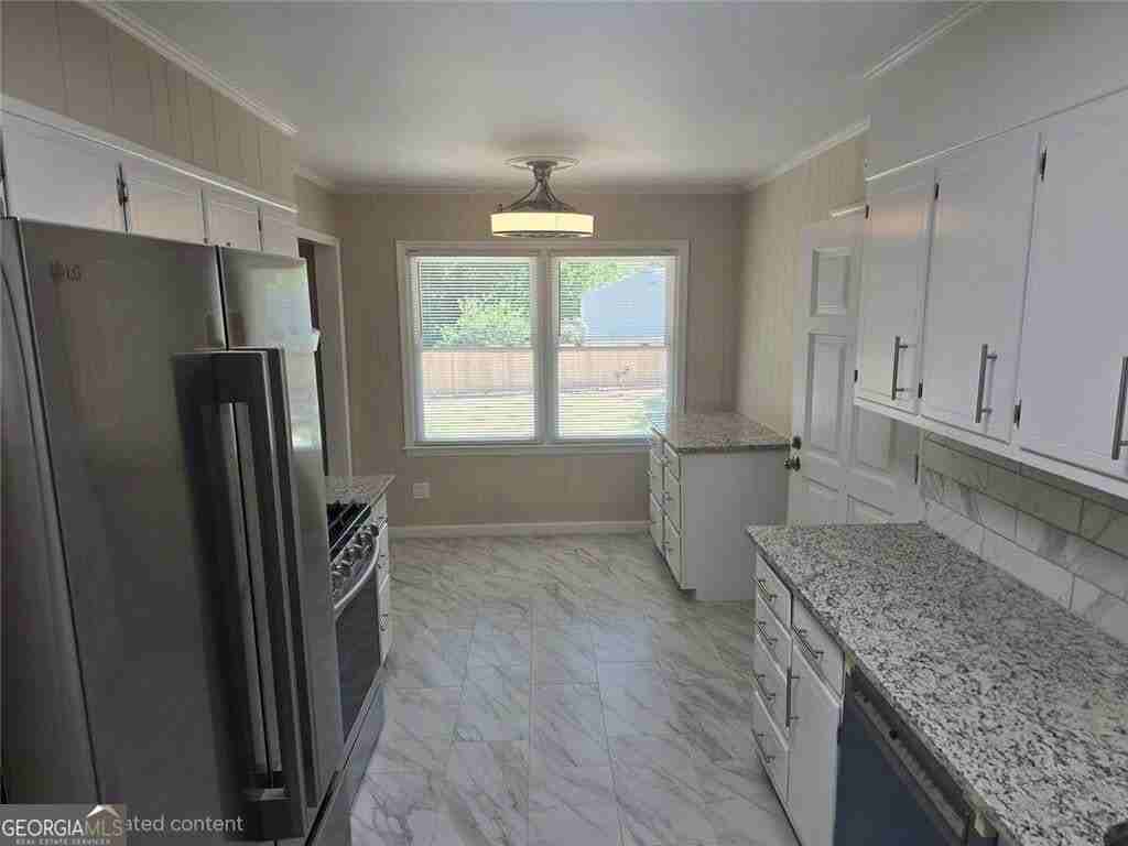 3420 Northside Dr #A - Photo 5 of 12