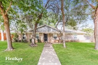 223 Linda Ln - Photo 1 of 1