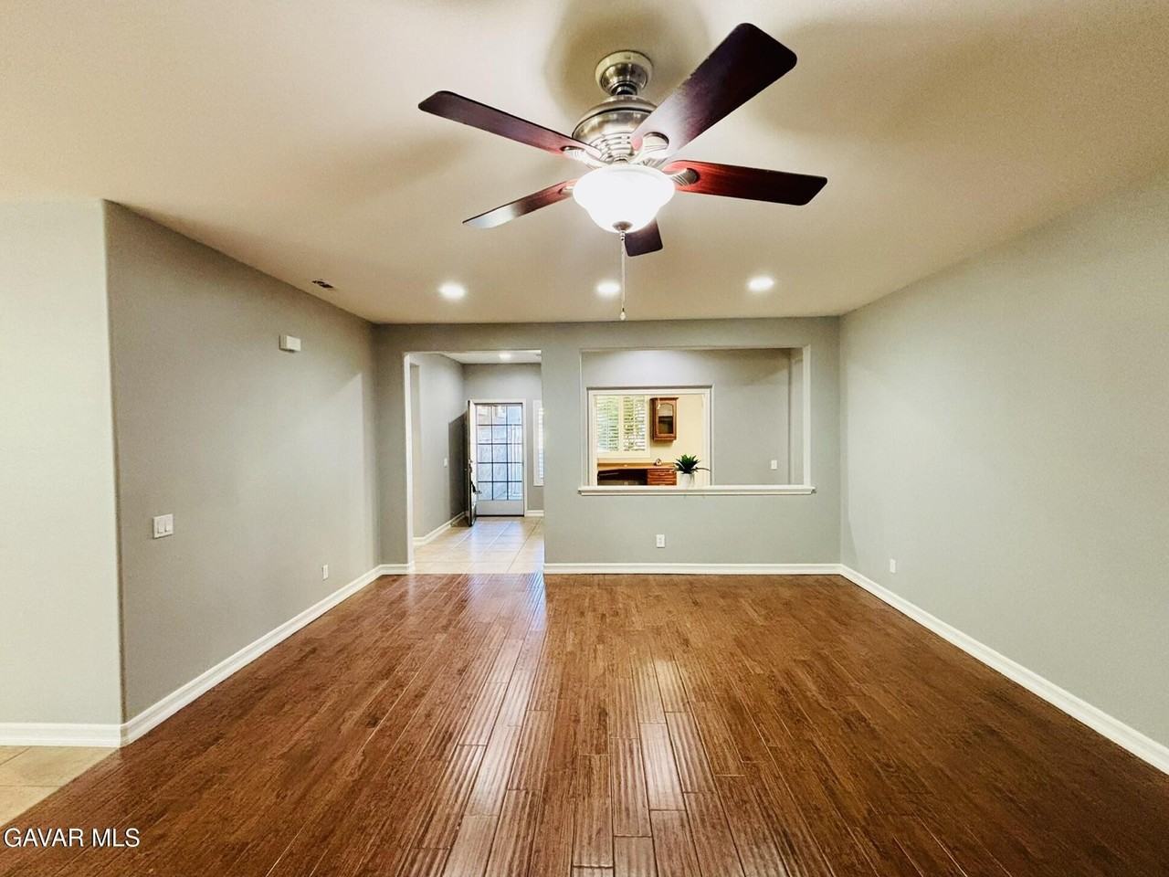 44639 31st St W - Photo 5 of 35