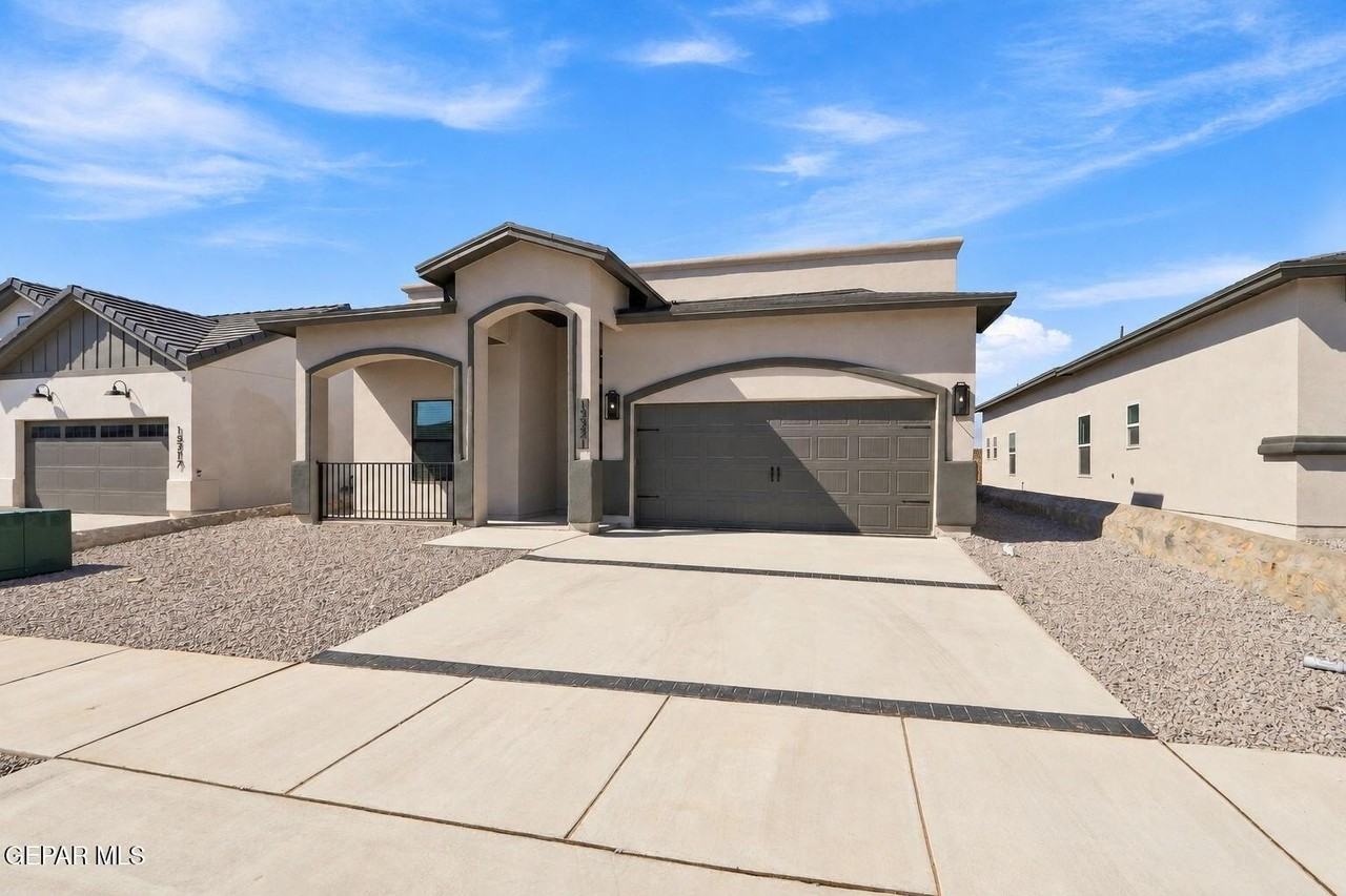 15321 Promise Ct - Photo 3 of 33