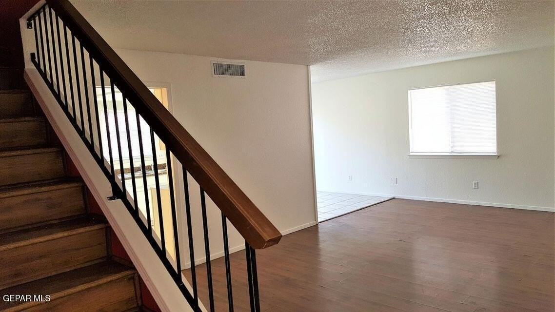 6611 Dawn Dr #C - Photo 5 of 33