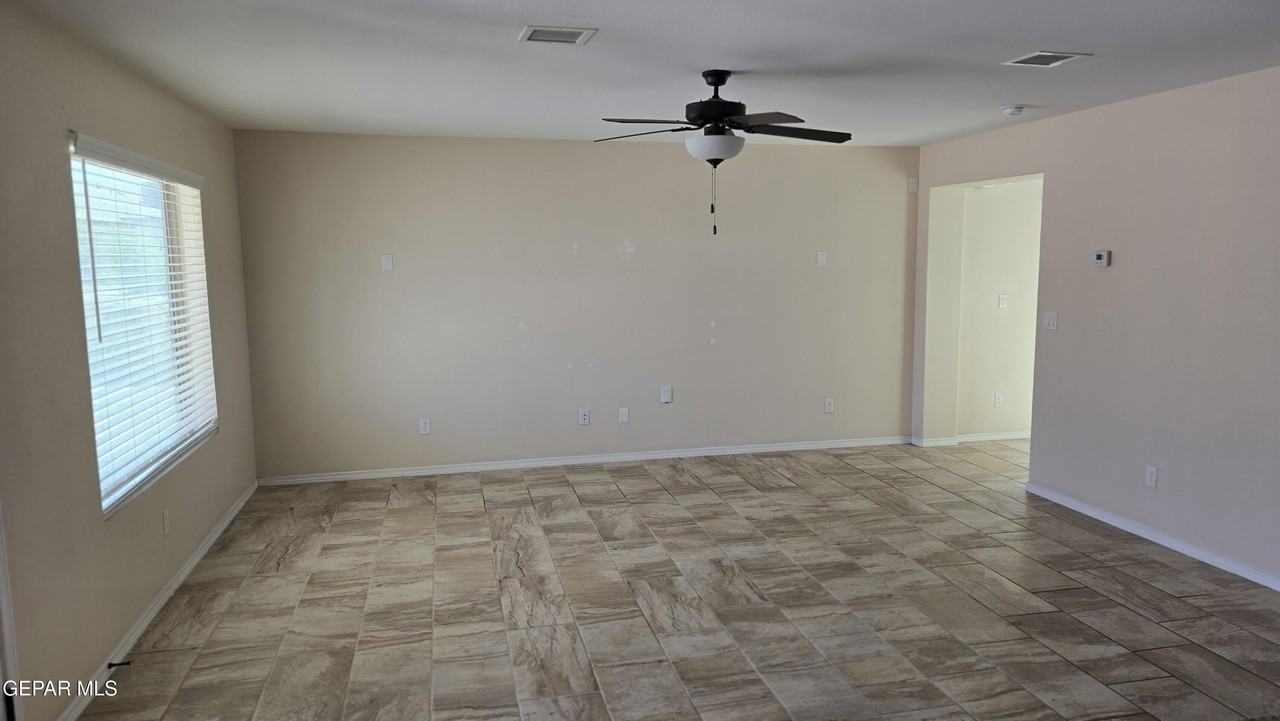 3436 Dana Grey Dr #B - Photo 3 of 33