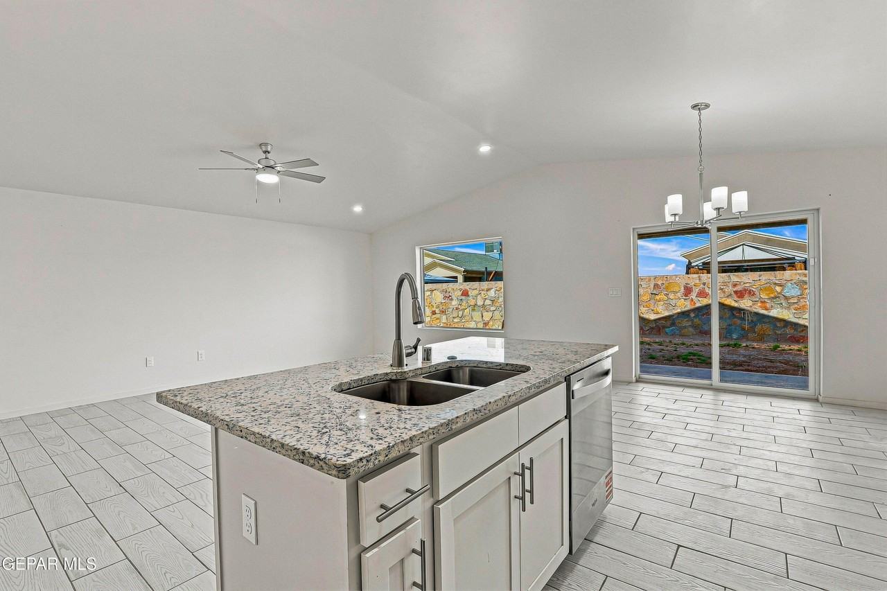 12536 Cayo Norte Dr - Photo 5 of 30