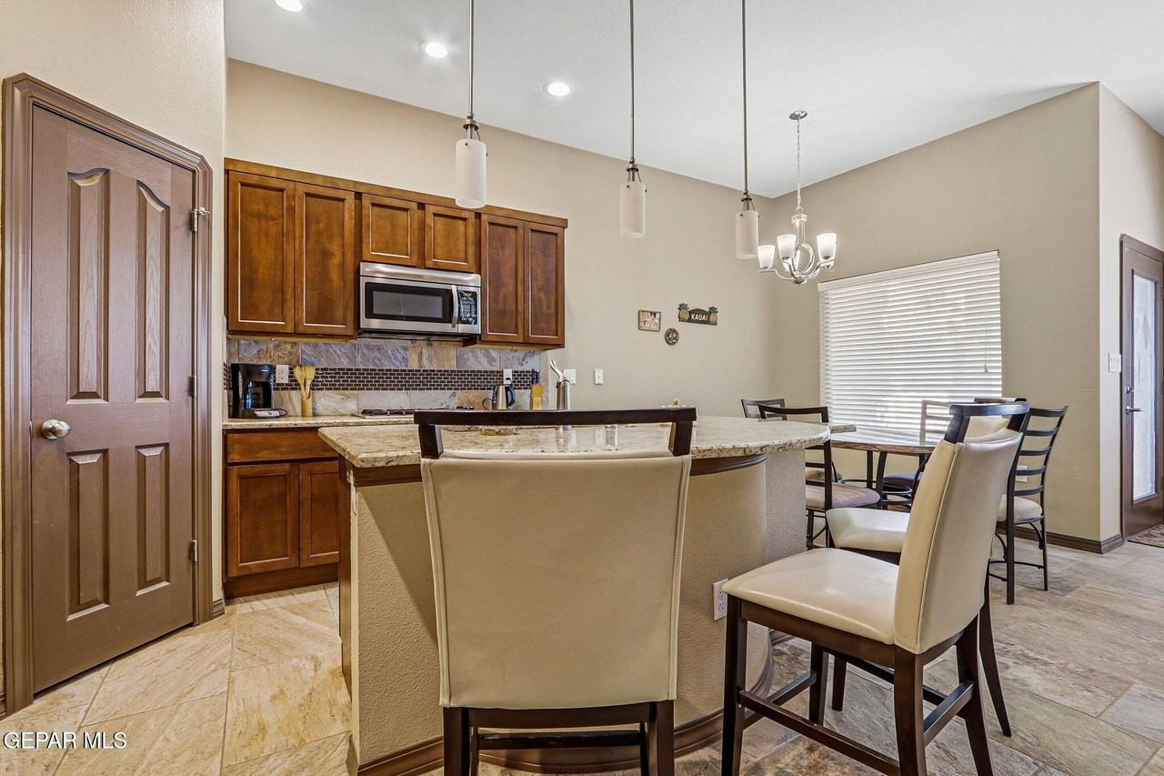 12039 Equestrian Rd - Photo 4 of 14