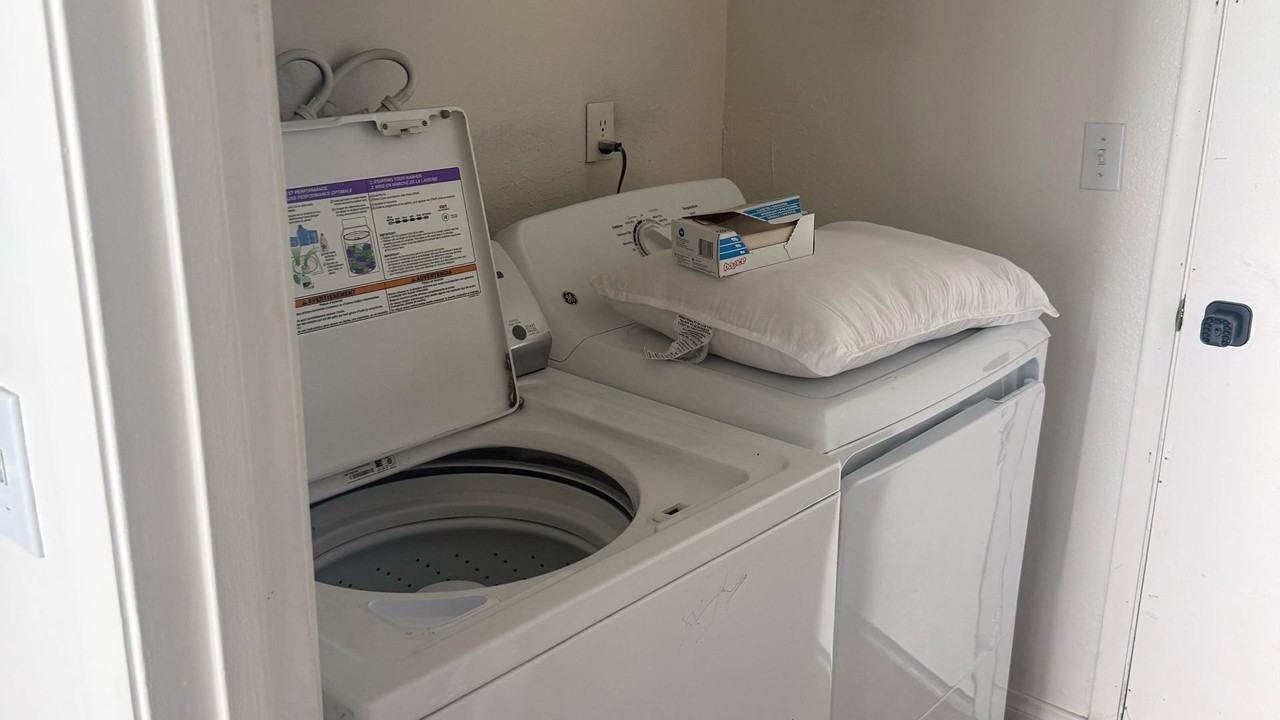 Paljay Ct - Photo 2 of 15