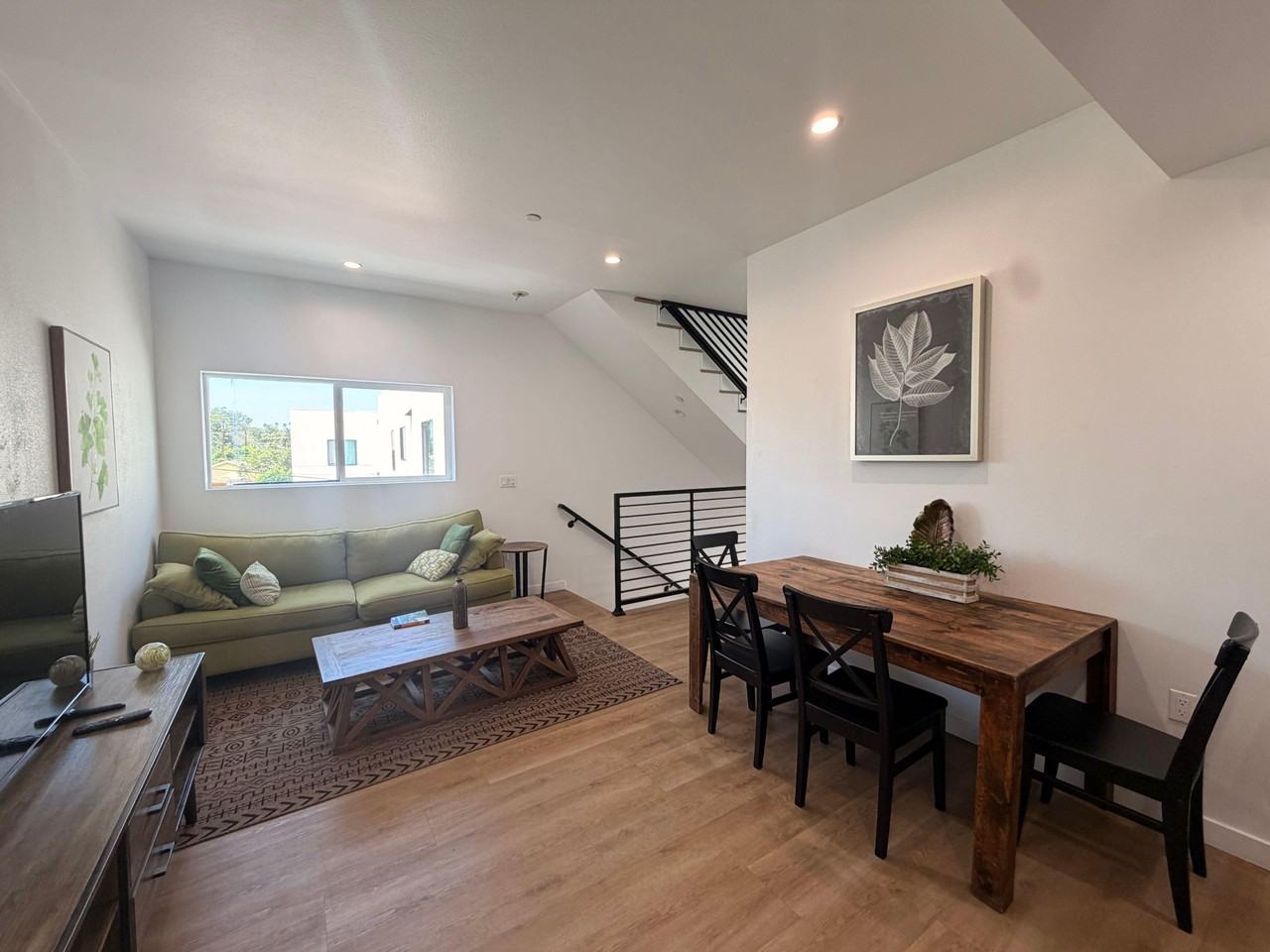 W 20th St - Photo 5 of 12