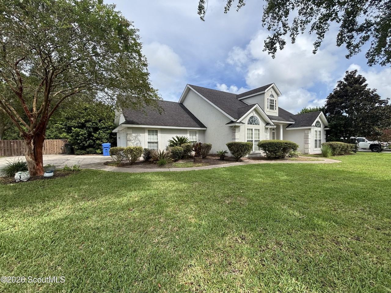 139 Eagle Crest Dr - Photo 2 of 8
