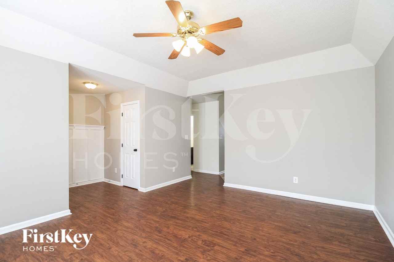 4730 Beckel Rd - Photo 4 of 15