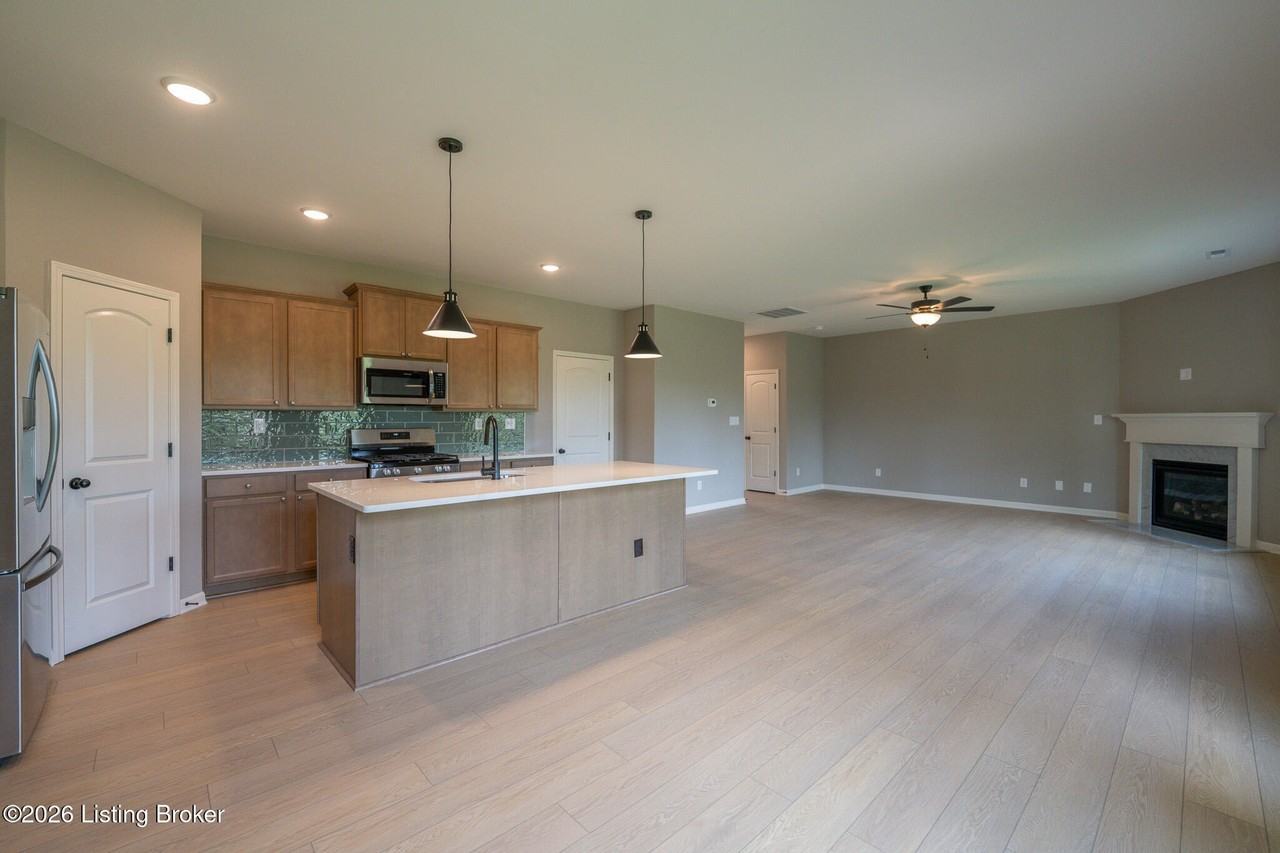 7923 Copper Drift Way - Photo 3 of 35