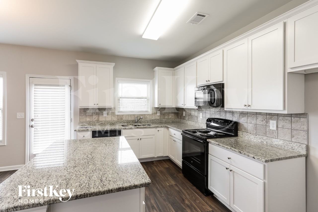 2142 Massey Ln - Photo 6 of 16