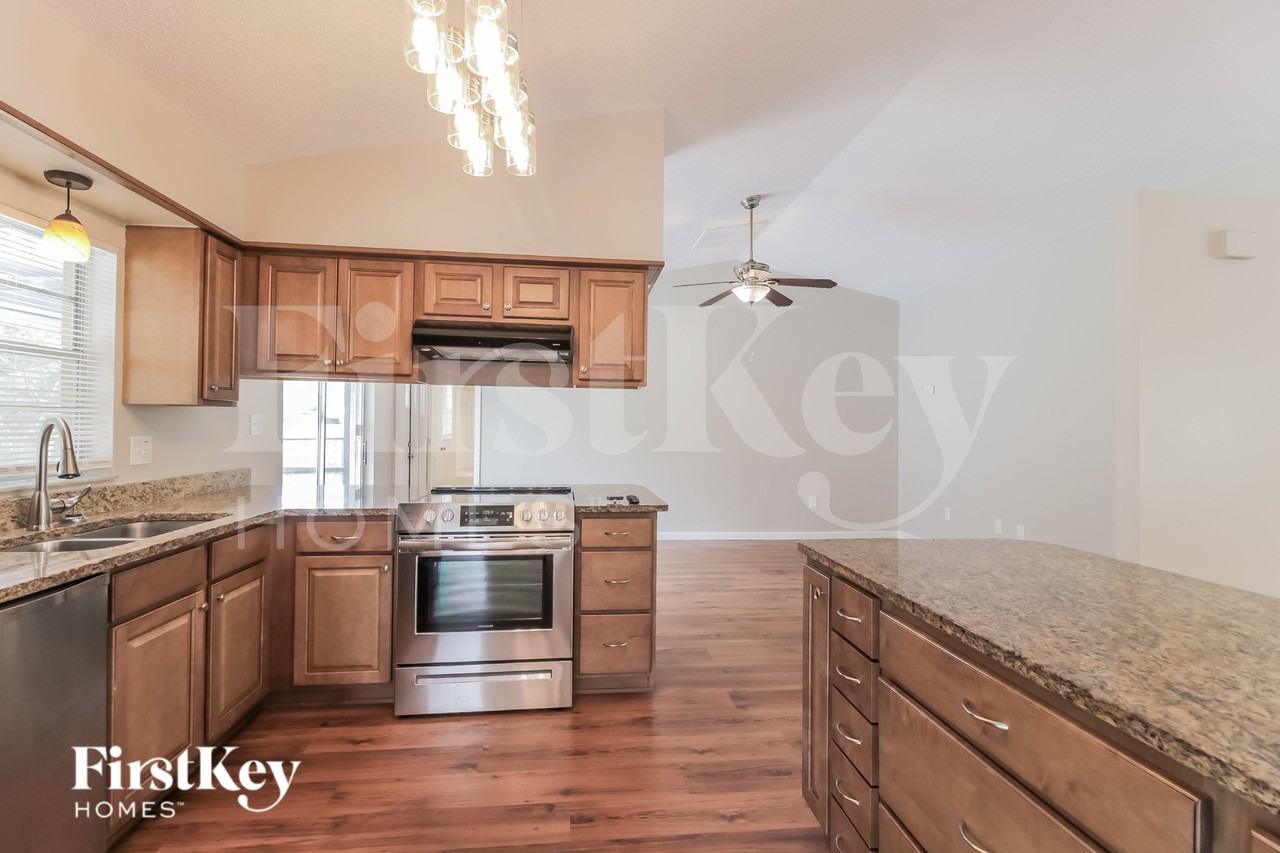 1365 Lech Ave Nw - Photo 6 of 16