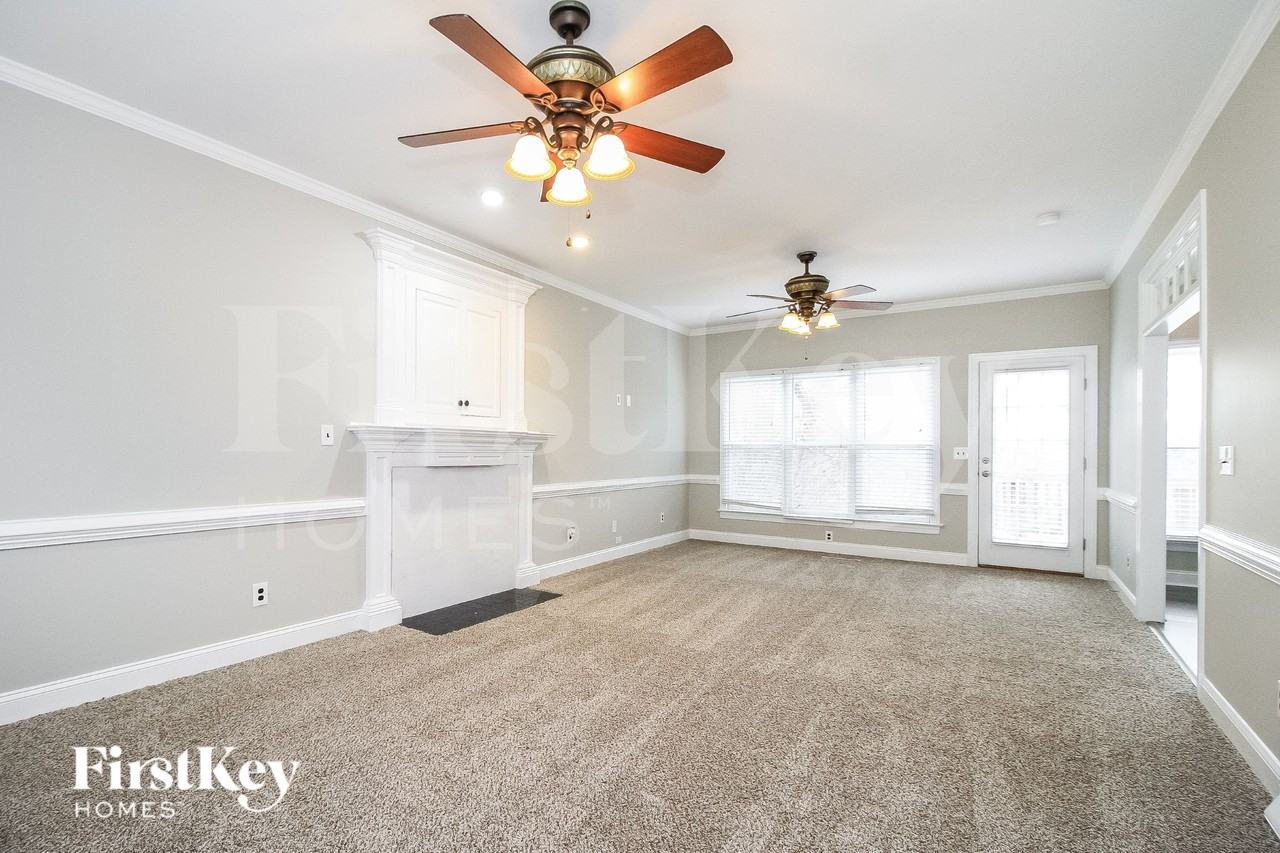 4413 Winterberry Ridge Ct - Photo 3 of 15