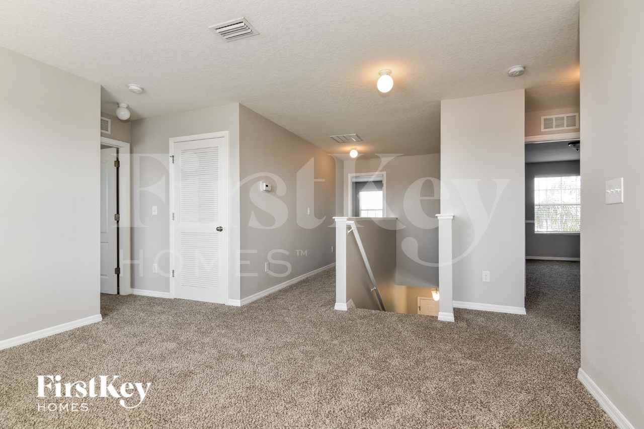 561 Vista Ridge Dr - Photo 7 of 16